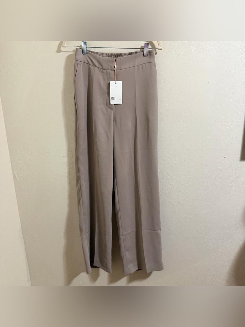 Quince Stretch Crepe Classic Trouser Pants color modal  Wide Leg High Rise NWT